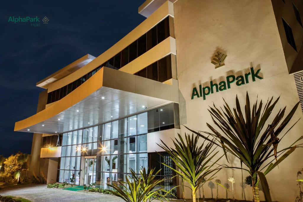 Alphapark Hotel Goiânia Exterior photo