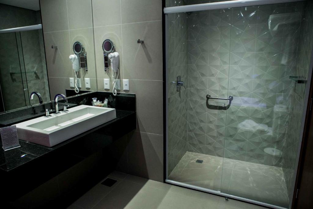 Alphapark Hotel Goiânia Exterior photo